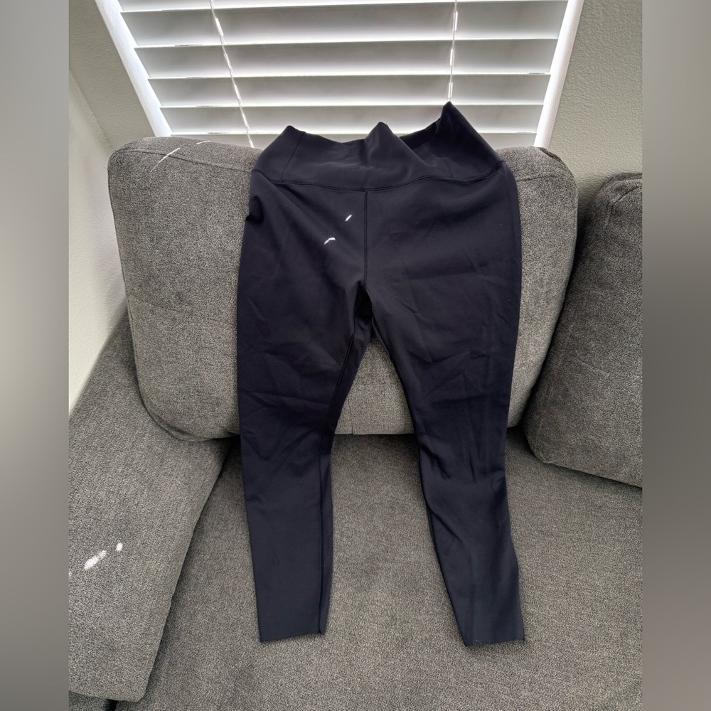 High-Waisted Vuori Leggings - Picture 3 of 4